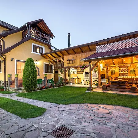 Pensiunea Casa Loloiu * Gura Raului